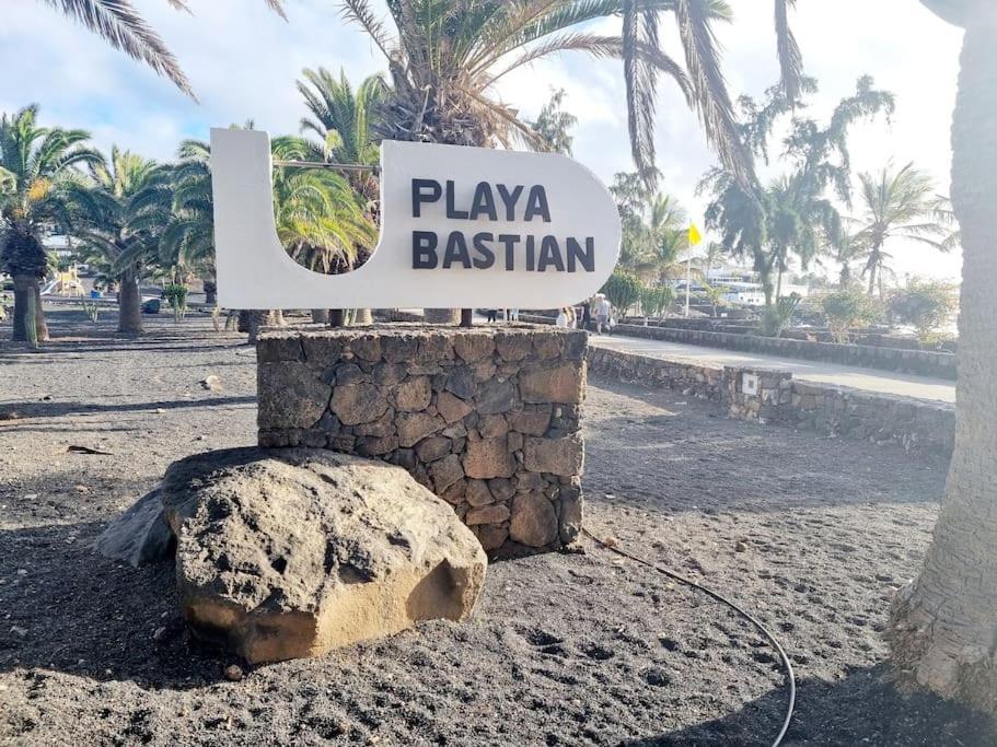 Апартаменти Playa Bastian First Line Of The Sea Коста-Тегісе Екстер'єр фото